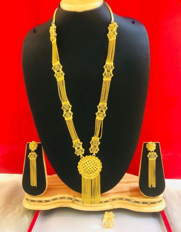 Designer Short Stylish Gold Plated Necklace Set