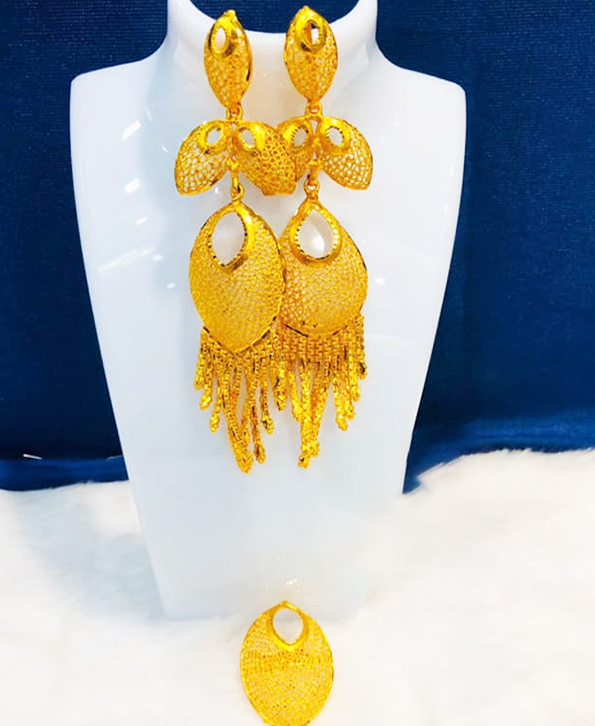Trendy Designer Long Attractive Pattern Premium Gold Platted Earrings Women Jewellery