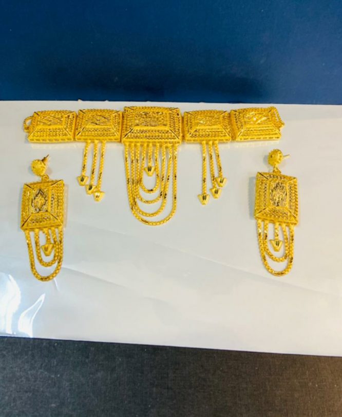 Fahionable Bijoux 2 Gram Gold Platted Choker Jewellery For Women