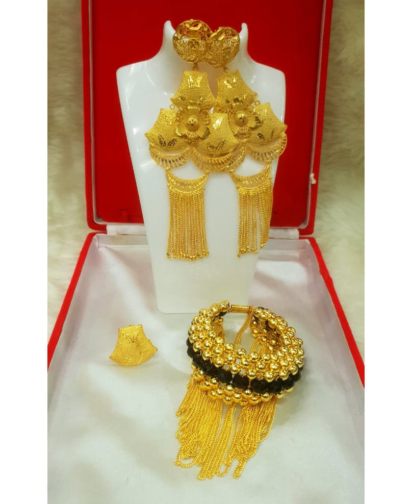 American Diamond Party Wear Bracelets Cz Stone Party Wear Premium Design  Jewellery at Rs 640/set | American Diamond Bracelet in New Delhi | ID:  2851606897412