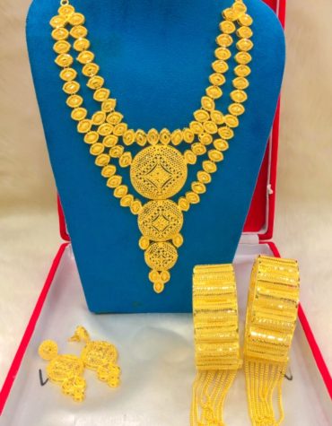 beautifull Gold Jewellery Necklace and Earrings With Bracelet Special Set For Women
