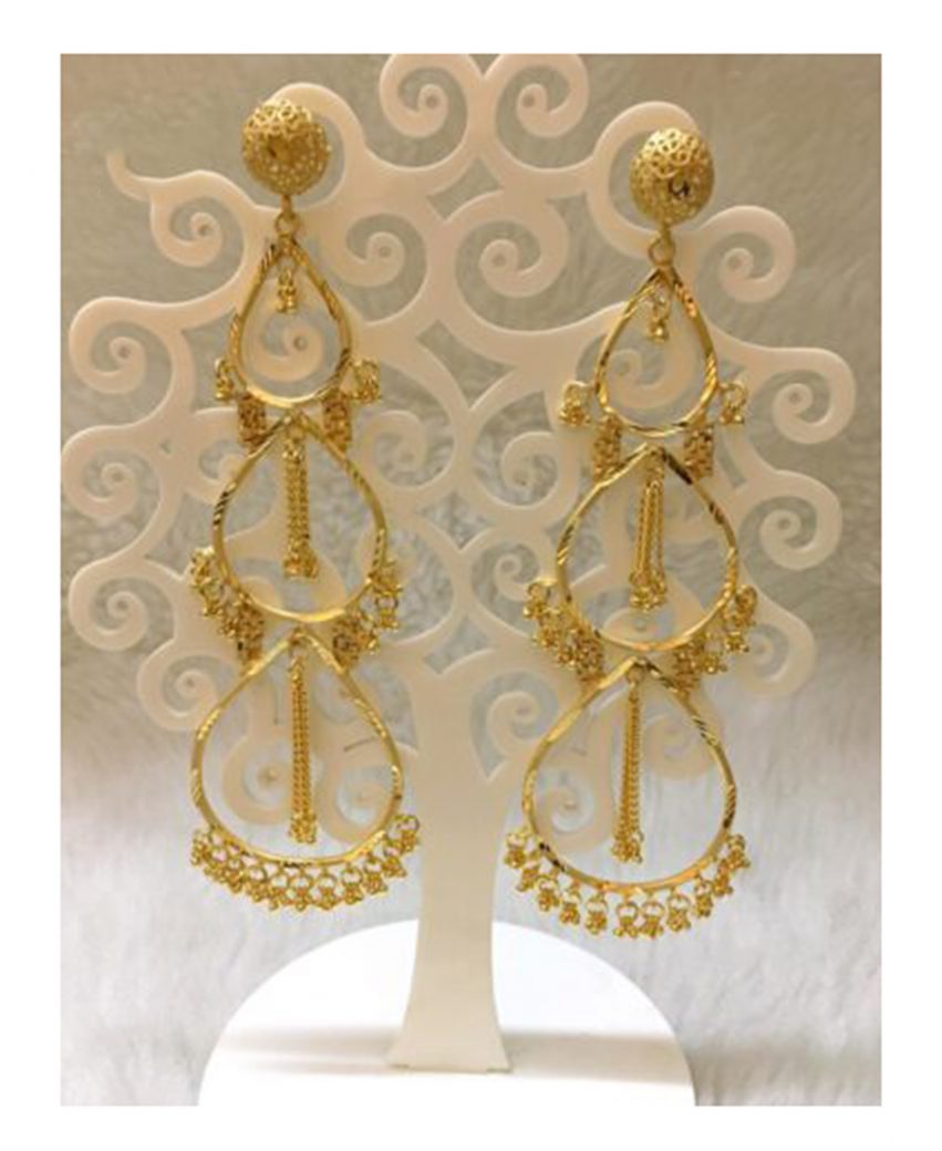 Leaf-Shaped Gold Earring Design for Females and Ladies | PC Chandra  Jewellers