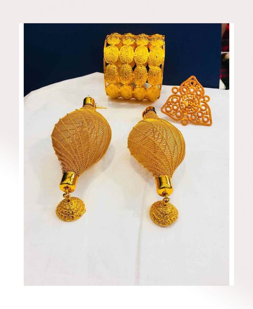 Buy Golden Plated Off White Alloy Beads Bangles Party Wear Online at Best  Price | Cbazaar