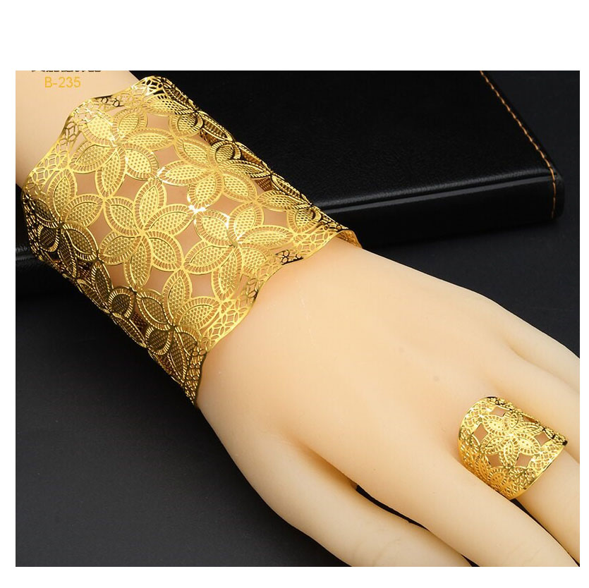 Buy dc Jewels Beautiful and Elegant GoldPlated Bracelet for Men  Women at  Amazonin