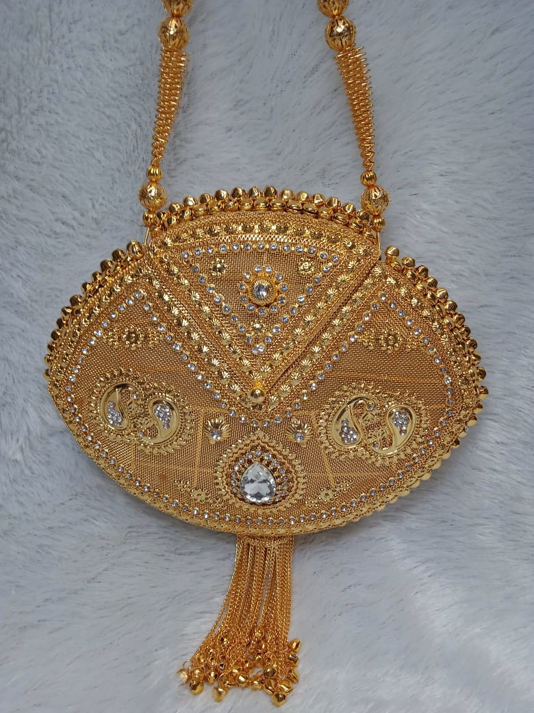 Fancy Walas Presents Designer Handicraft Women's Bridal Clutch Bag Handbag  Purse for women's, Wedding clutches for ladies (Gold) : Amazon.in: Fashion
