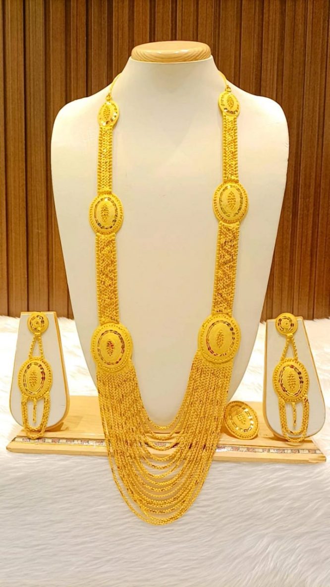 9 Latest Collection of 50 Grams Gold Necklace Designs | Gold necklace  designs, Bridal necklace designs, Simple necklace designs