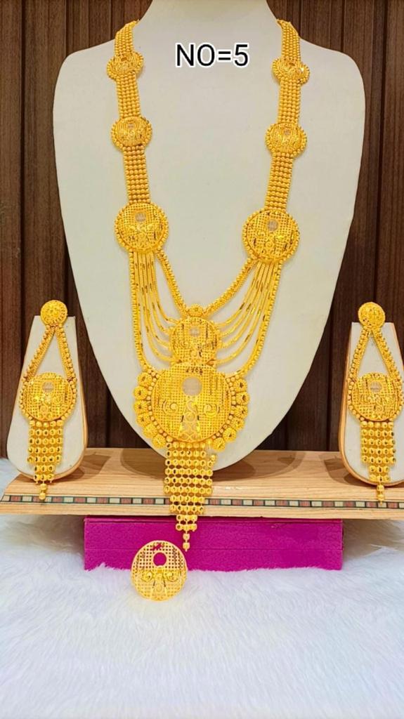 Amazon.com: Indian Gold Plated Jewelry Set for Women African Bridal Gold  Necklace Earrings Set Dubai 24K Nigerian Wedding Jewellery : Clothing,  Shoes & Jewelry