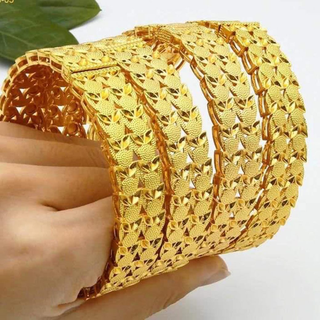 1pc Pure Copper K Gold-Color Texture High-End Fashionable Personality  Bracelet, Leaf Design, Yellow Gold-Color, Bangle Style, For Women, Suitable  For Daily Wear, Style | SHEIN